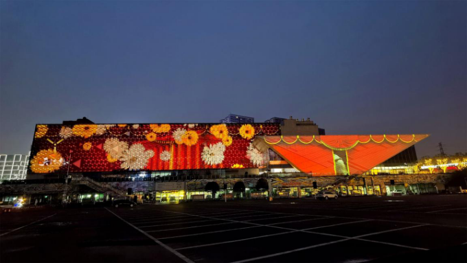 寸灘國(guó)際絲路花街建筑光影秀(圖7)