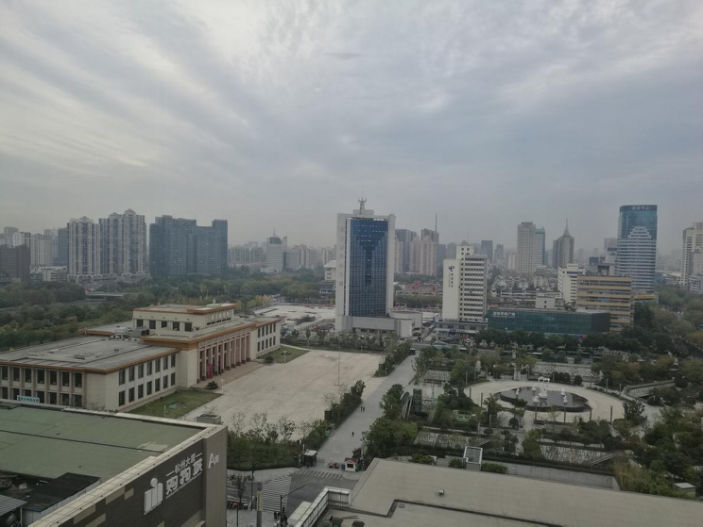 天空創(chuàng)想用科技點亮城市！杭州武林廣場3DMAPPING秀震撼上演！(圖3)